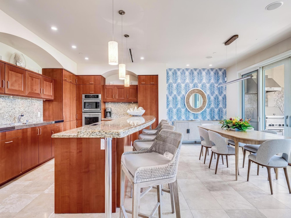 Condo, 2 Bedrooms, Garden View (111)