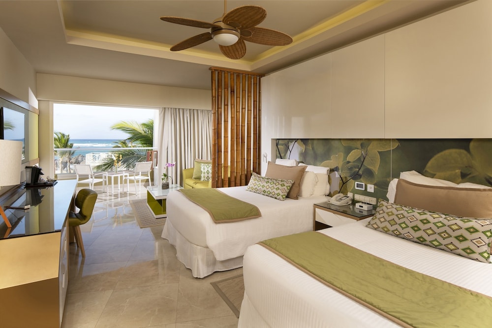 Preferred Club Jr Suite Ocean View Two Beds (Adults Only 18+)
