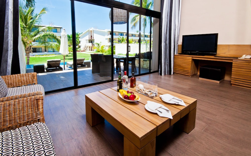 Privileged Duplex Suite & Swimming Pool