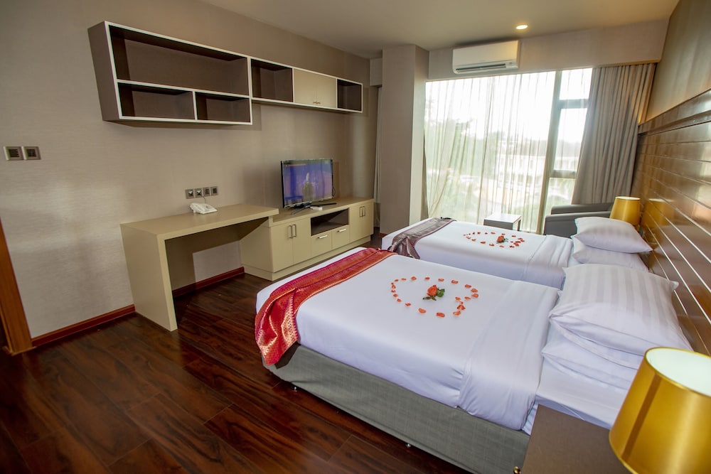 Apartment, 2 Bedrooms - Photo 21