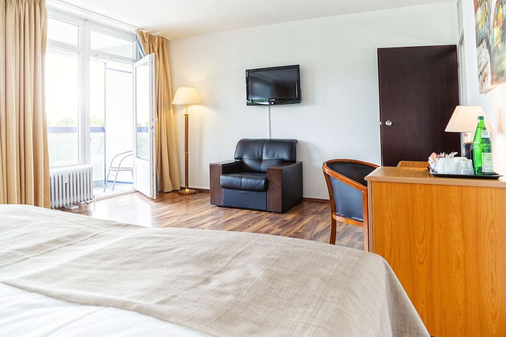 Standard Room, 1 Twin Bed, Balcony (1 Single bed) photo 2