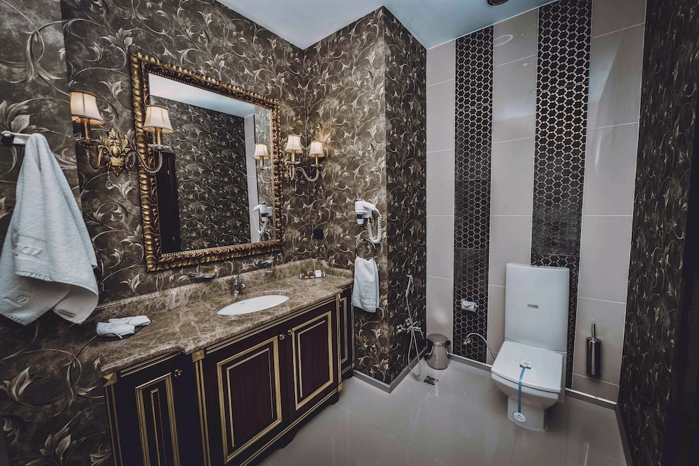 King Suite photo 1
