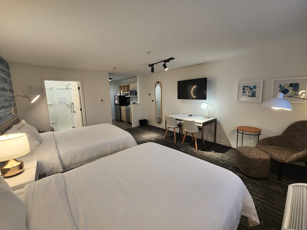 Studio, 2 Queen Beds - Photo 2
