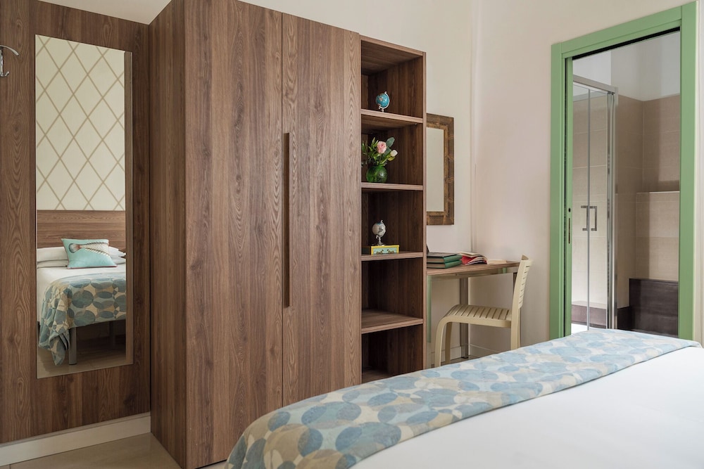 Double Room Single Use - Photo 17