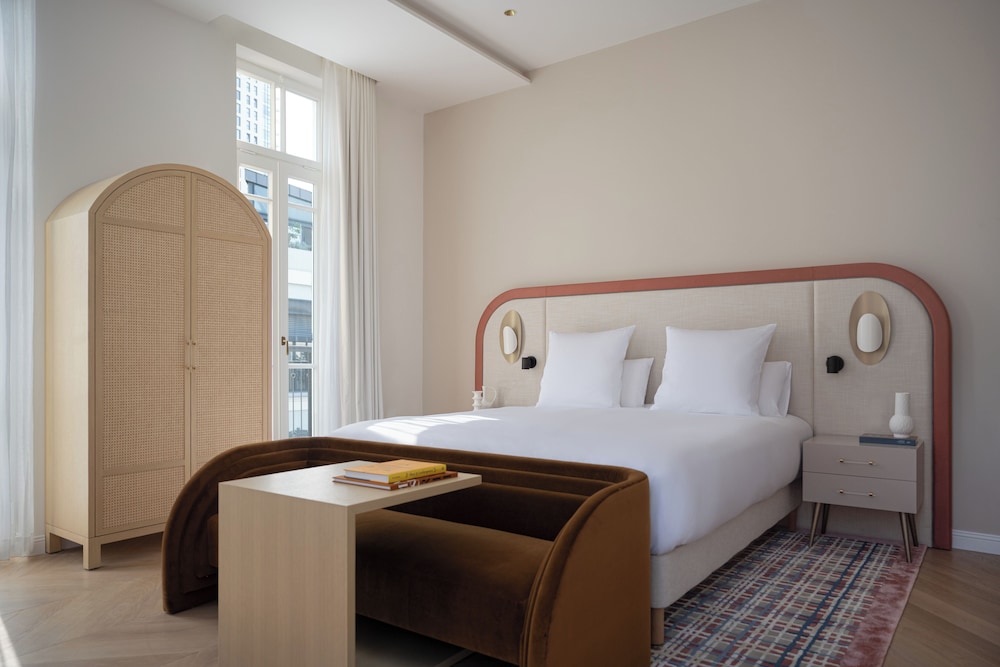 Deluxe Room, 1 King Bed, Terrace - Photo 1