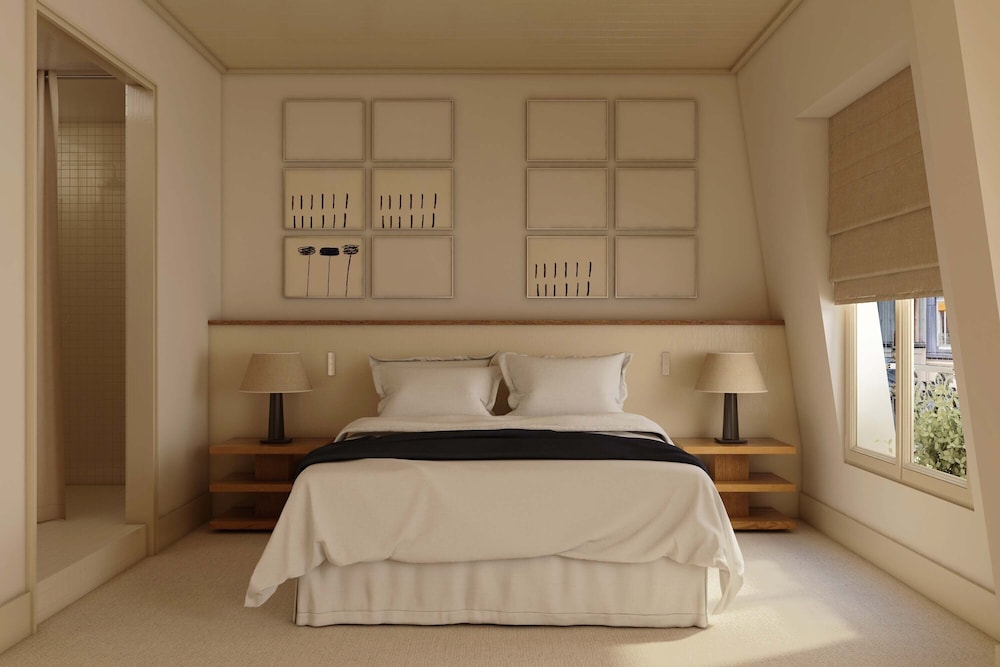 Deluxe Room - Top Floor