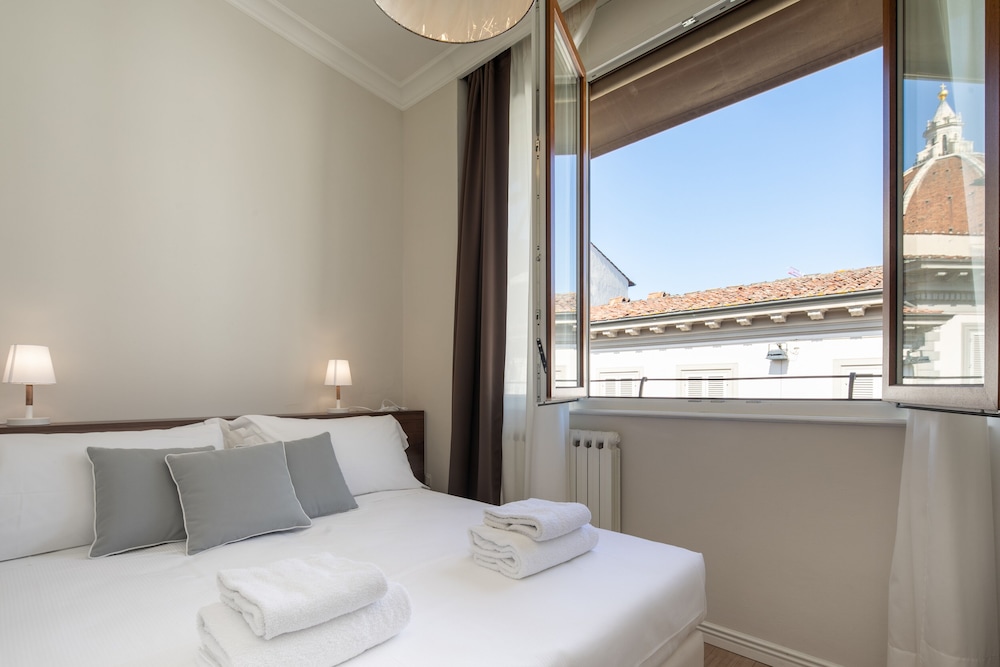 Luxury Apartment, 2 Bedrooms photo 3