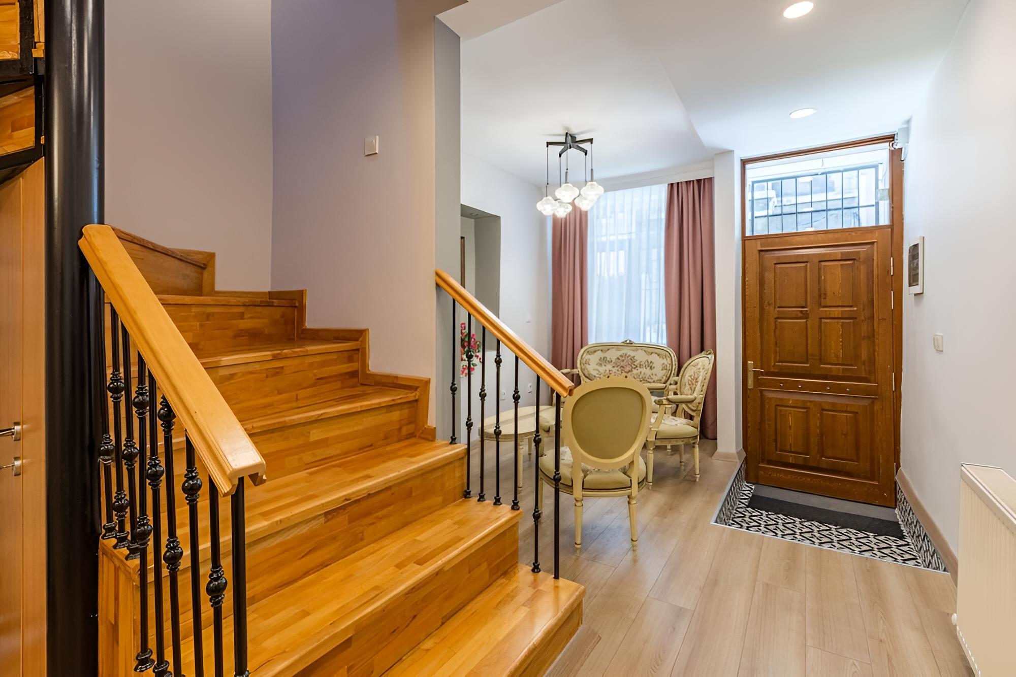 Villa photo 2
