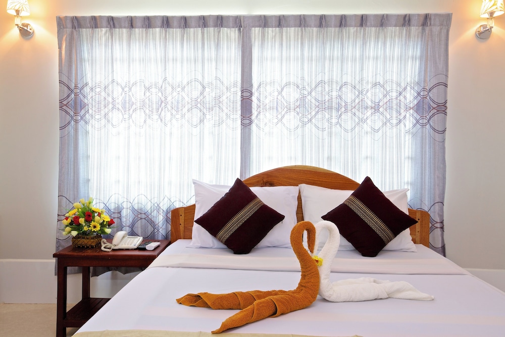 Standard Double Room, City View