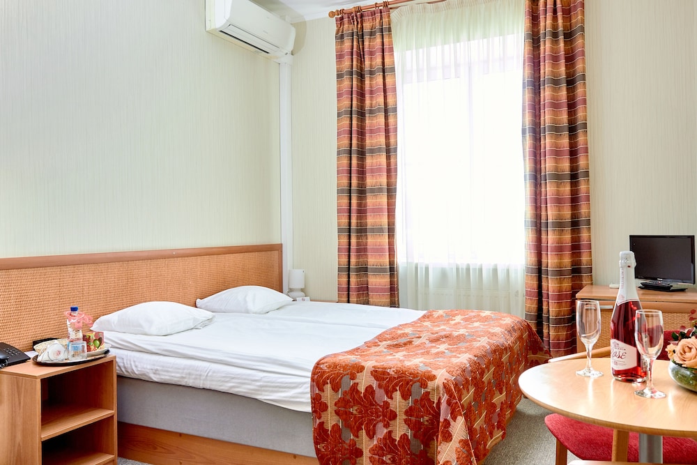 Standard Double Room photo 3