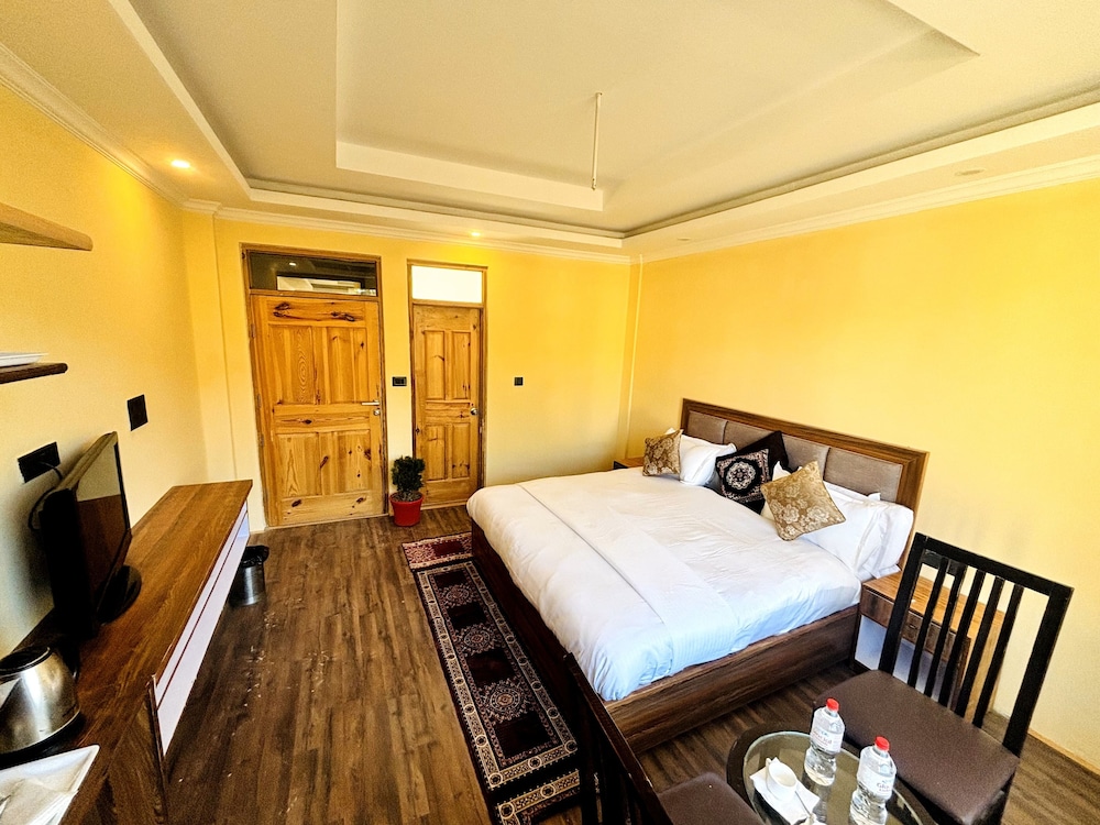 Premium Room, Balcony, Mountain View