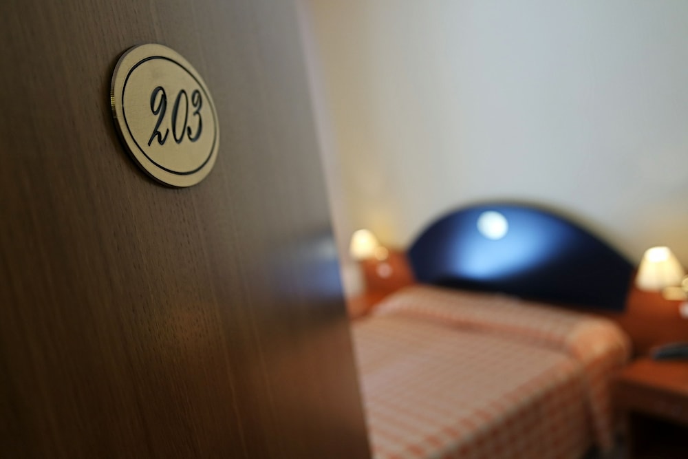 Triple Room - Photo 2
