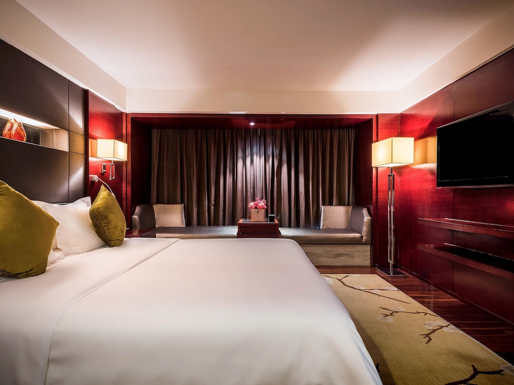 Deluxe Room, 1 King Bed