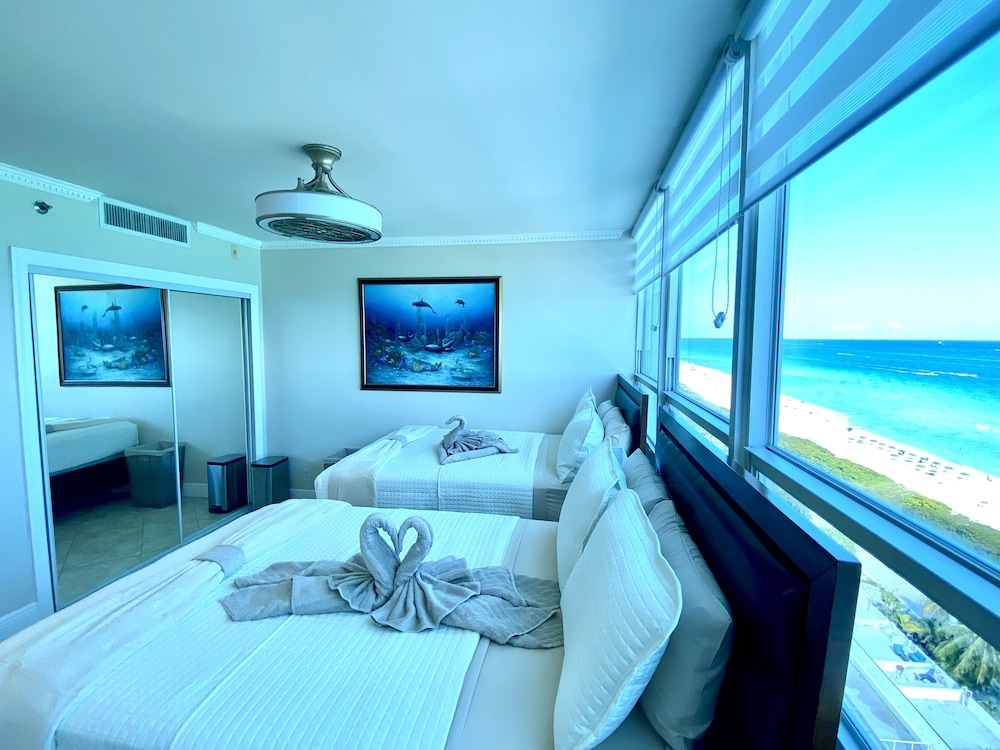 Deluxe Condo