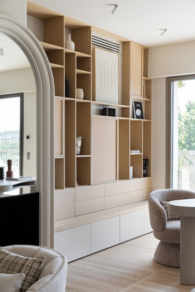Penthouse, 2 Bedrooms, City View photo 3