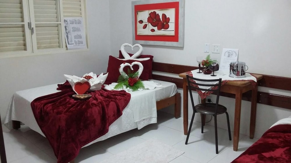 Standard Room, Multiple Beds photo 1