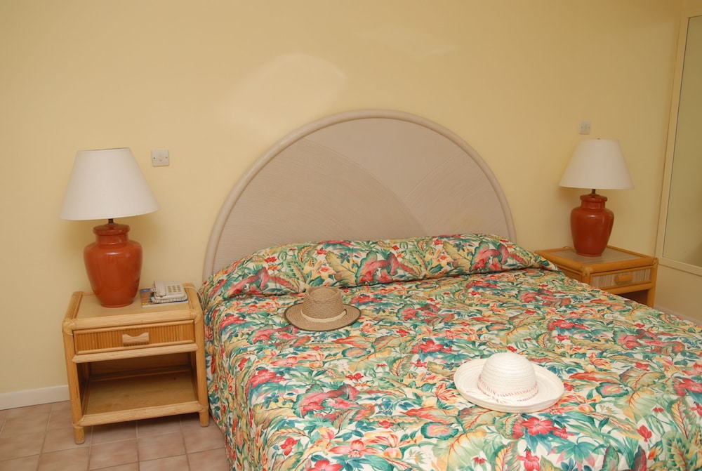 Studio, Kitchenette