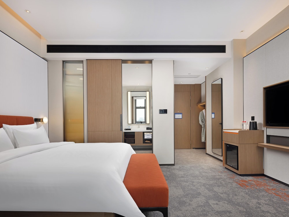 Superior Room, 1 Bedroom, Non Smoking, City View