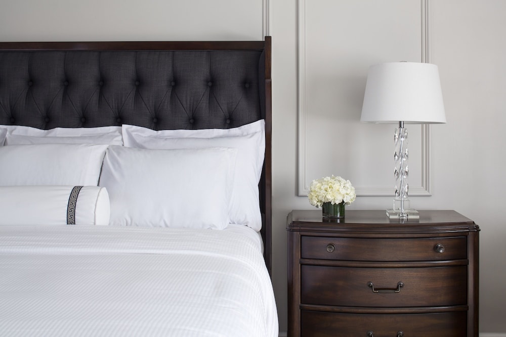 Luxury King Room, 1 King Bed photo 1