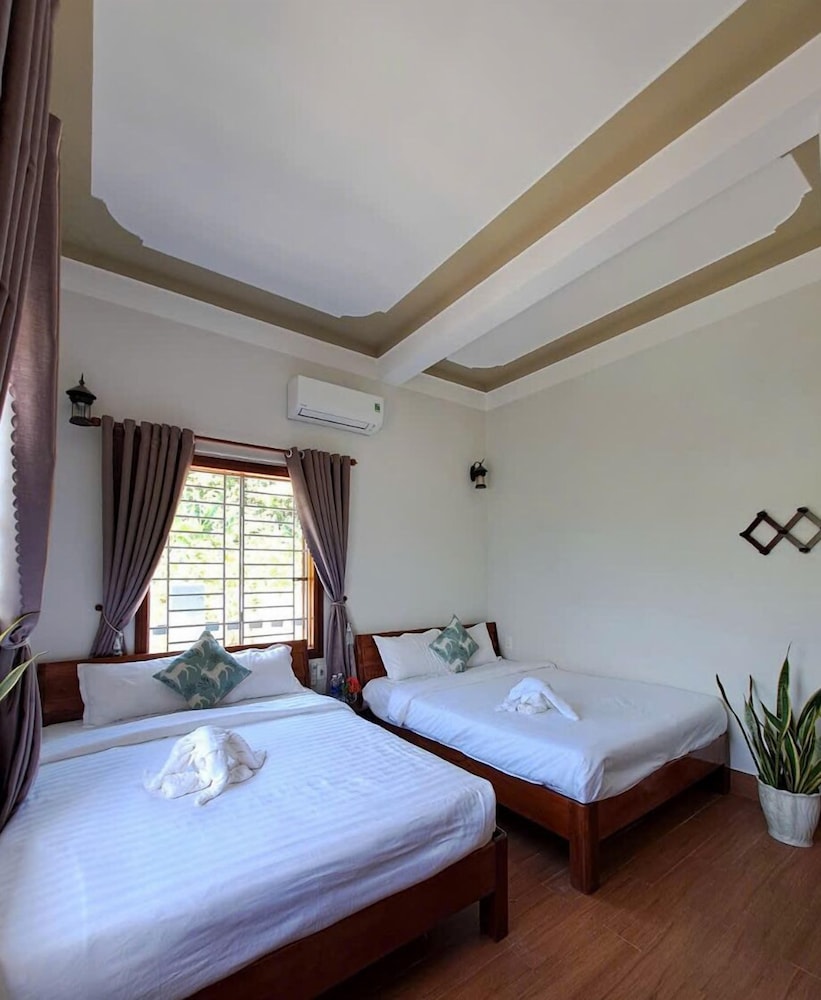 Basic Quadruple Room, Shared Bathroom, Ground Floor
