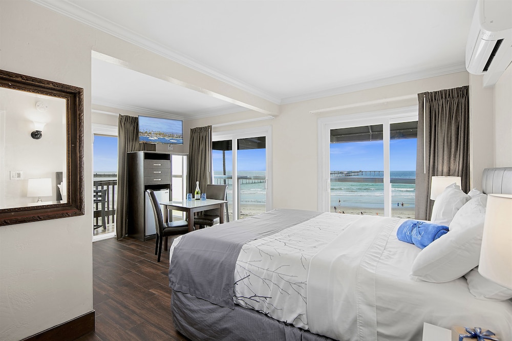 Suite, Multiple Beds (Not Pet Friendly) - Photo 1