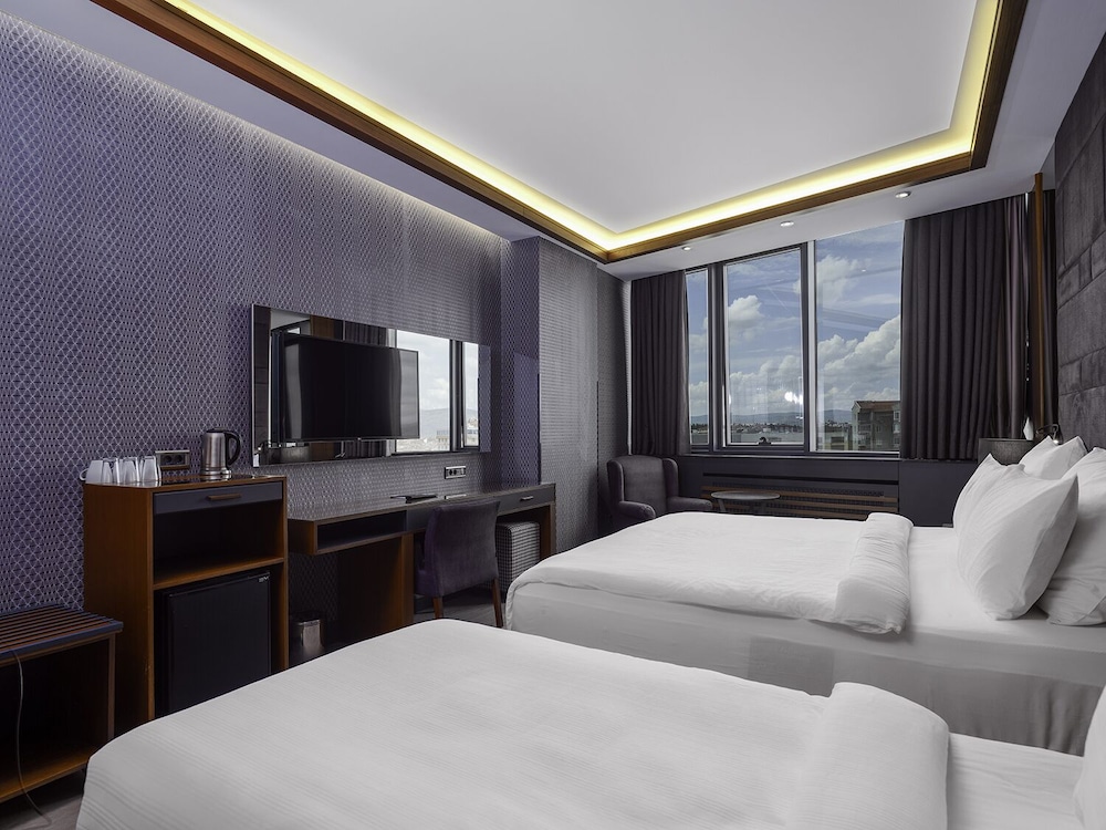 Standard Room, Non Smoking (Square View) - Photo 4