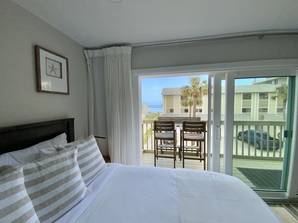 Deluxe Townhome, 2 Bedrooms, Ocean View photo 2