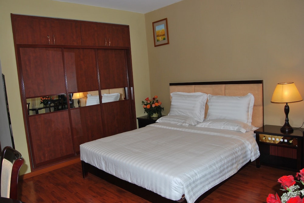 Standard Apartment, 1 King Bed, Non Smoking