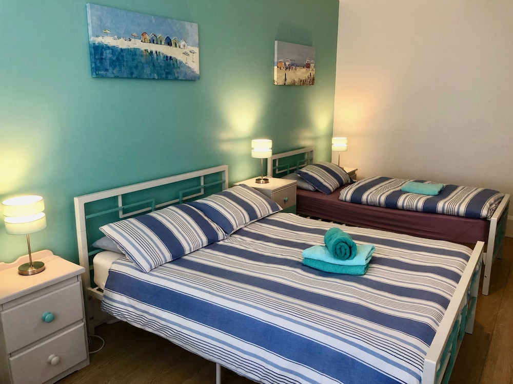 Family Quadruple Room, 2 Bedrooms, Ensuite photo 1