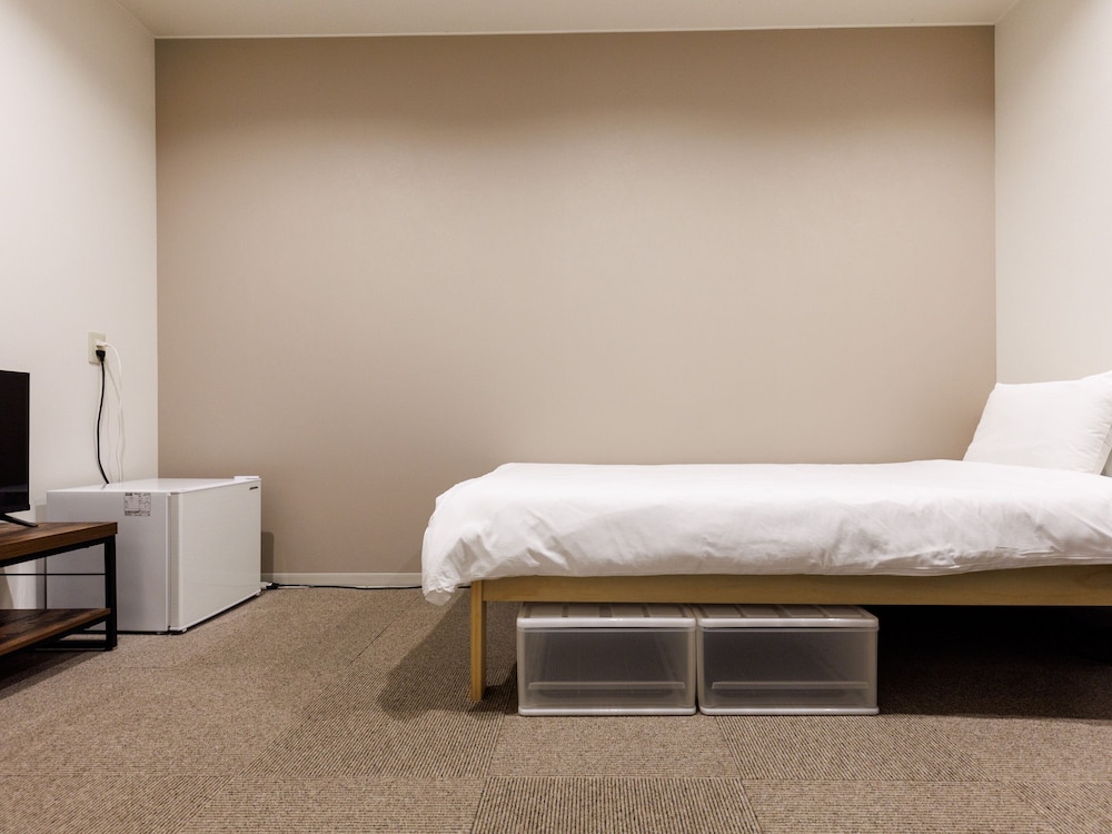Twin Room, Non Smoking (2 rooms, 2 pax) photo 3