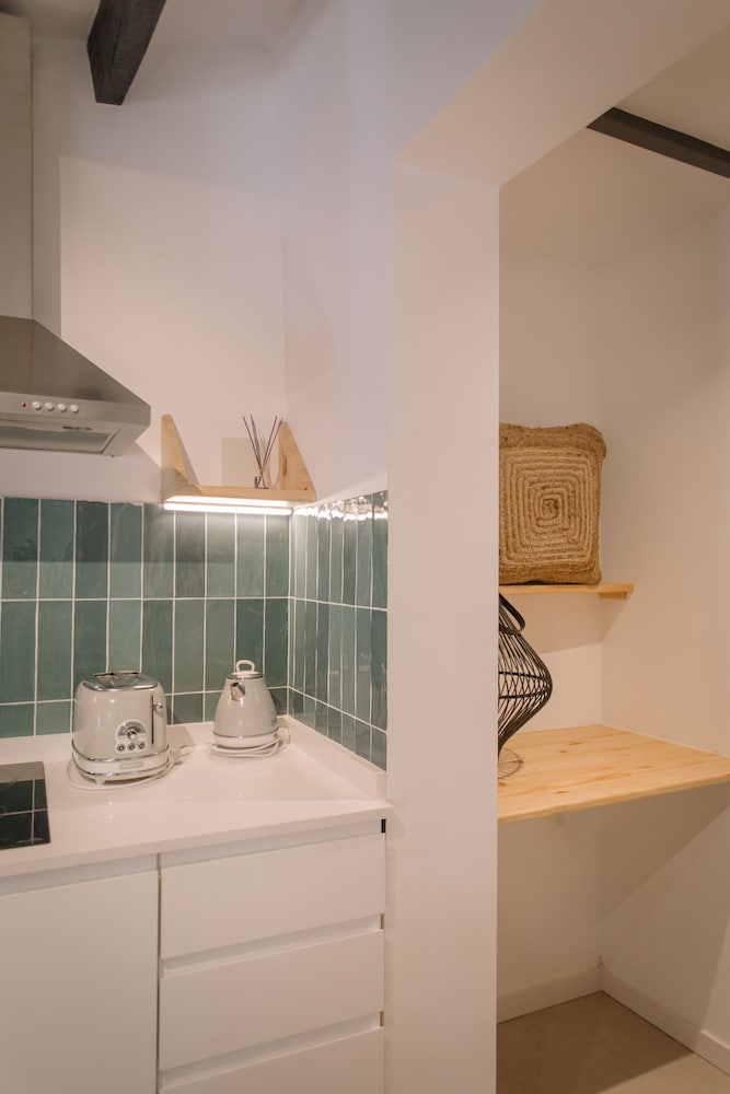 Studio, Ensuite - Photo 28