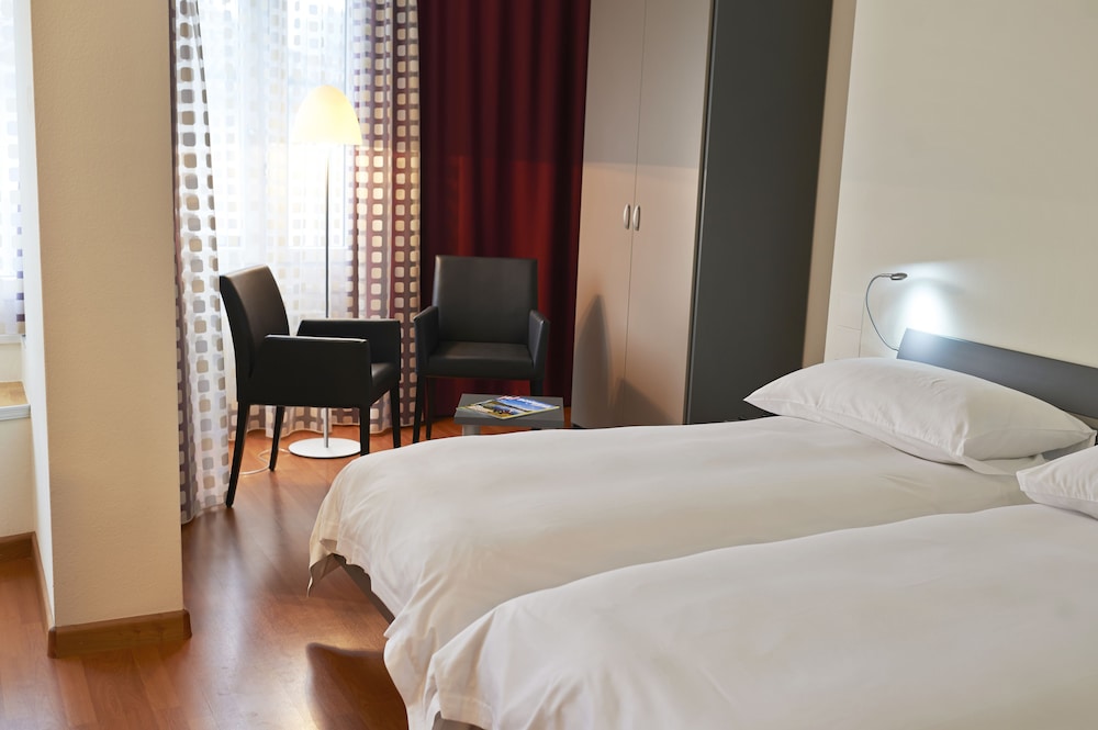 Apartment (Long Stay) photo 2