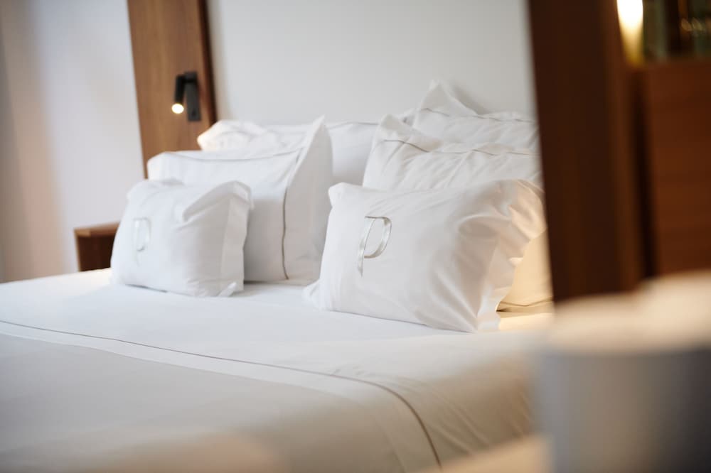 Standard Room (Parking and Spa Access) thumbnail 6