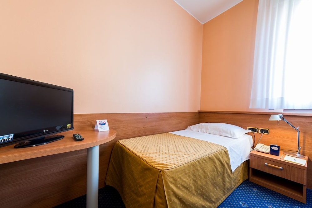 Standard Single Room photo 3