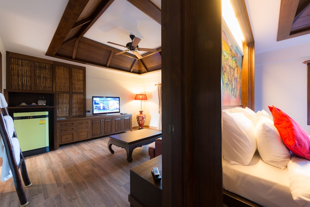 Suite King Size Bed - Photo 3