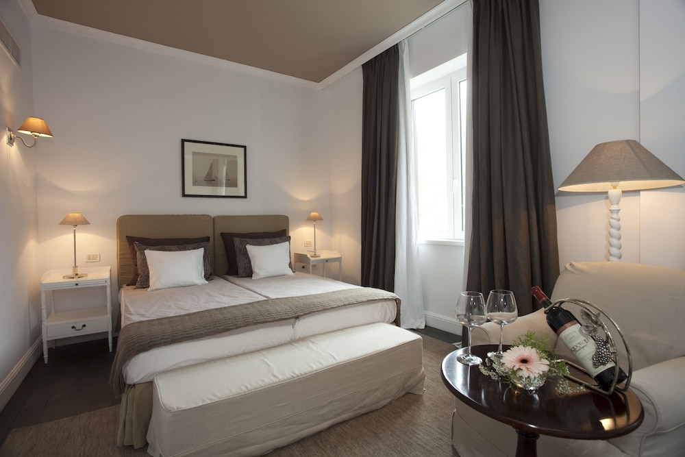 Double Room, Park View - Photo 1