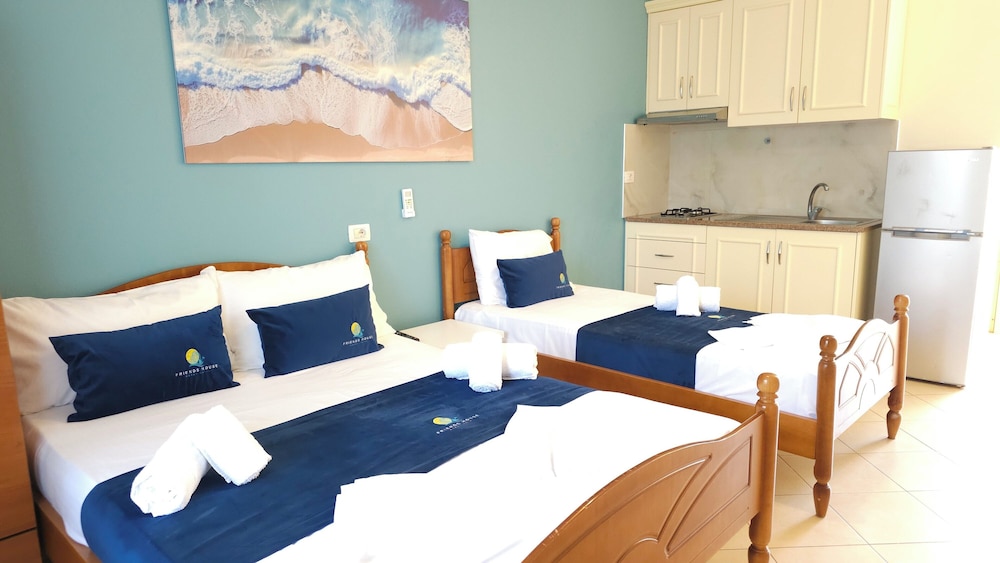 Standard Room, 1 Bedroom, Kitchenette, Courtyard View photo 2