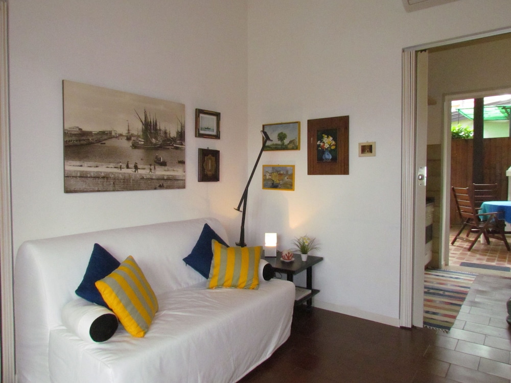 Villa, 3 Bedrooms, Patio, Garden View photo 1