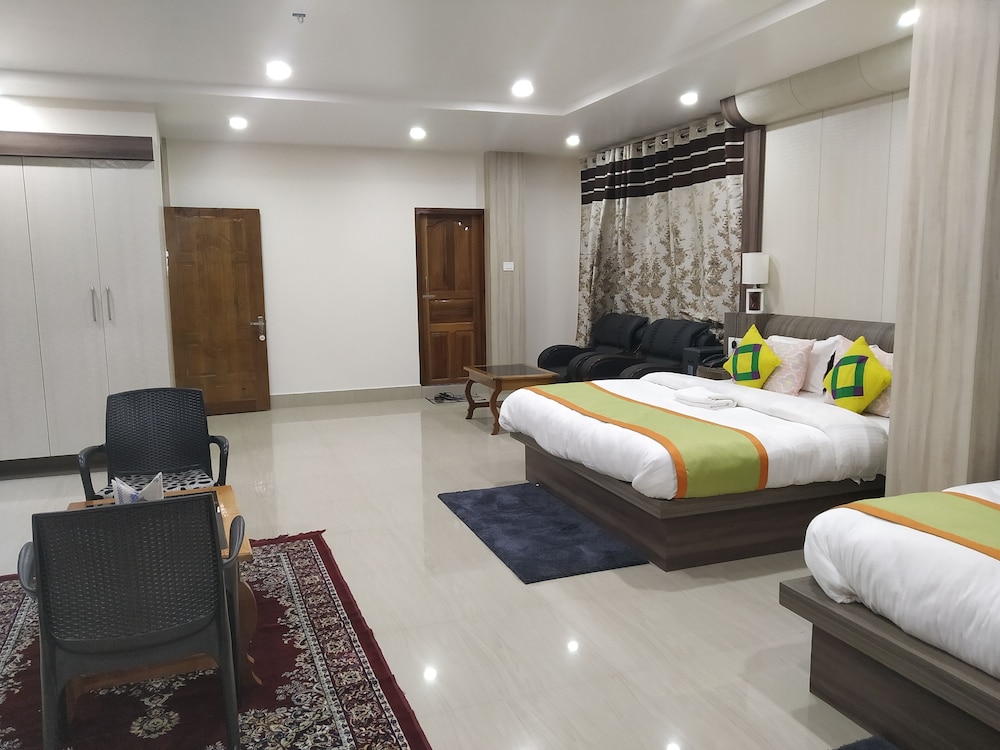 Standard Double or Twin Room - Photo 3