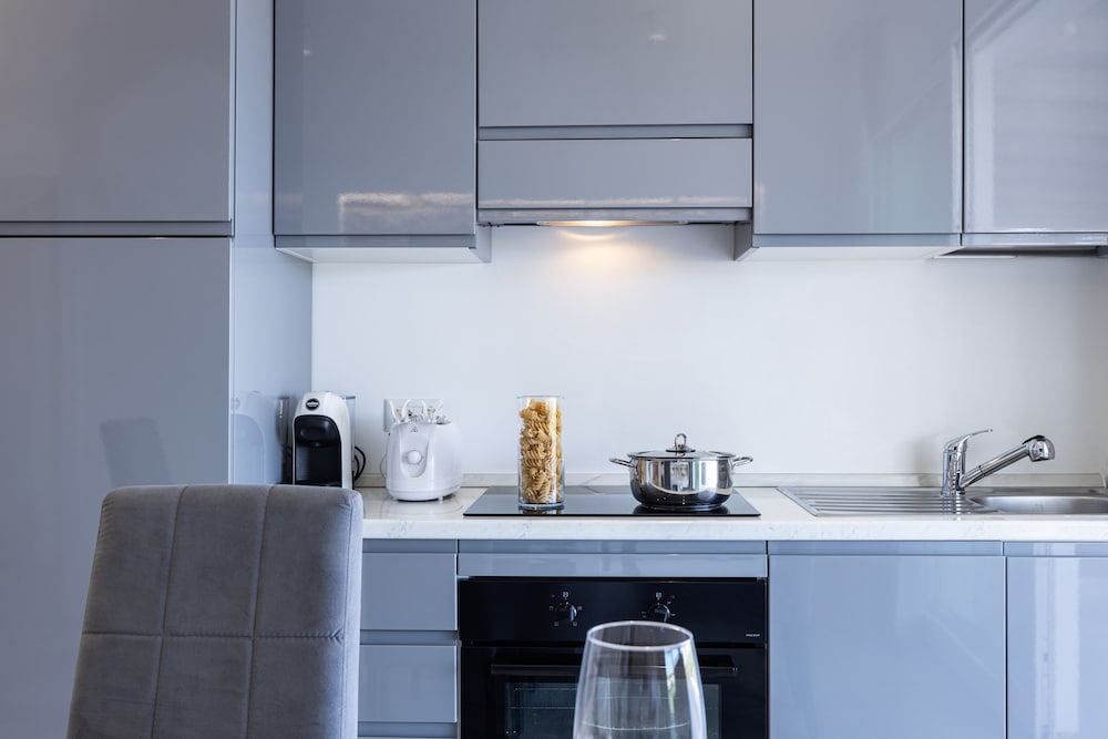 Standard Condo photo 3