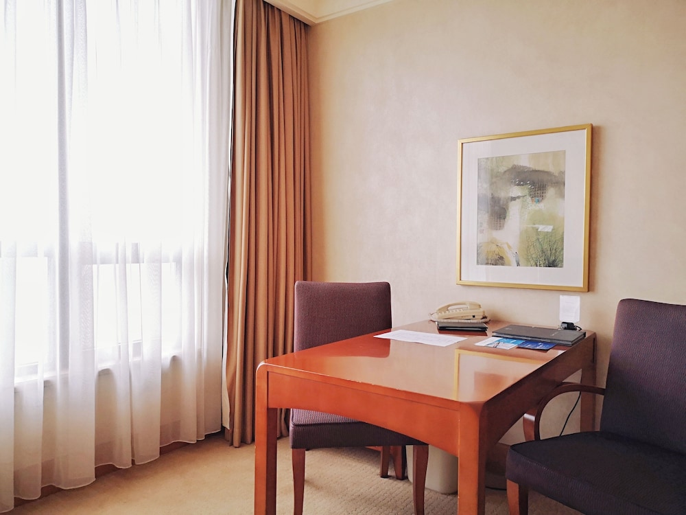 Conrad Suite