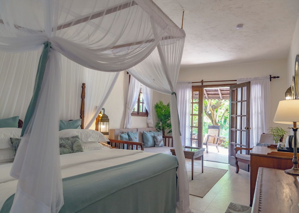 Deluxe Double or Twin Room - Photo 1