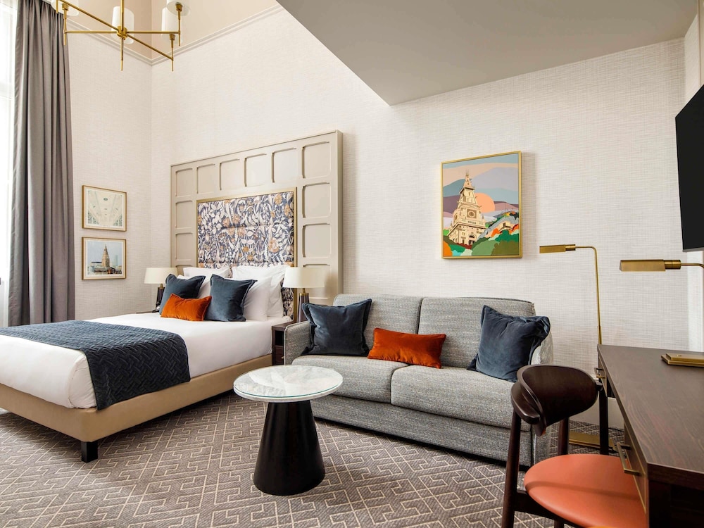Executive Suite, 1 King Bed - Photo 3
