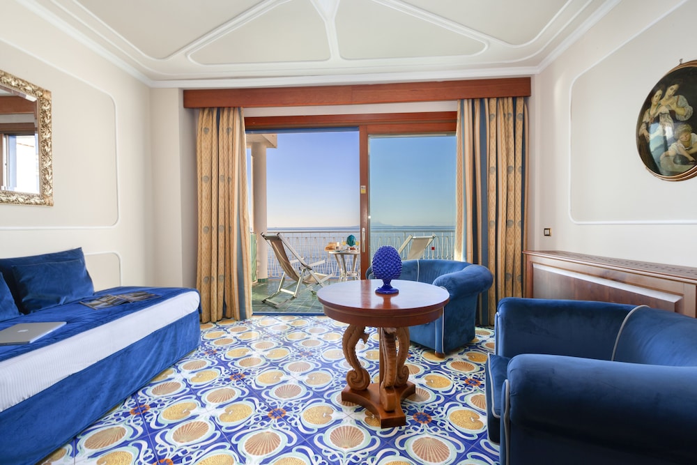 Suite, Balcony, Sea View - Photo 3