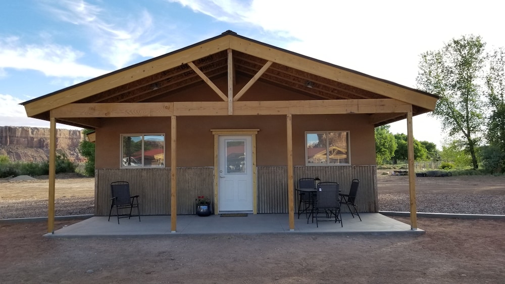 Cabin 6 photo 2