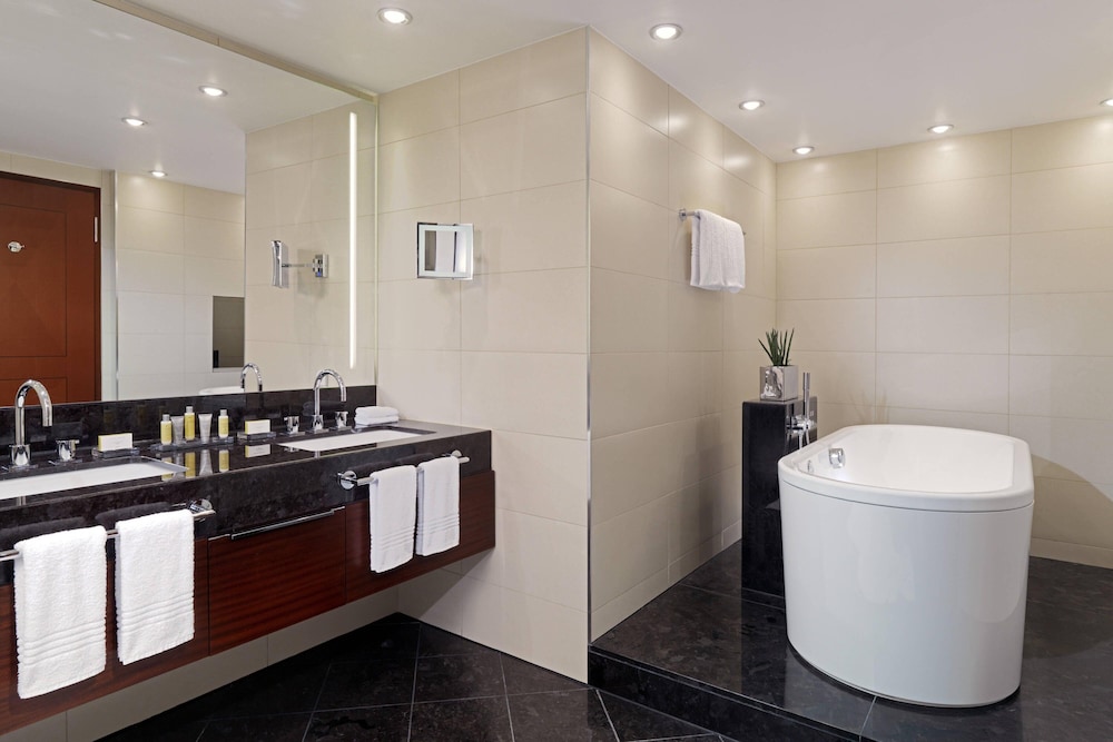Executive Suite, 1 Bedroom thumbnail 6