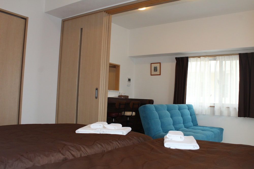 Twin Room - Photo 3