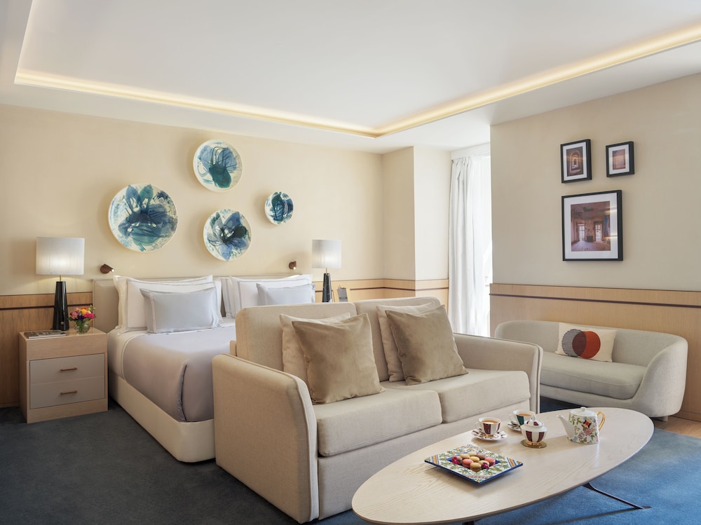 Suite (Non Smoking)