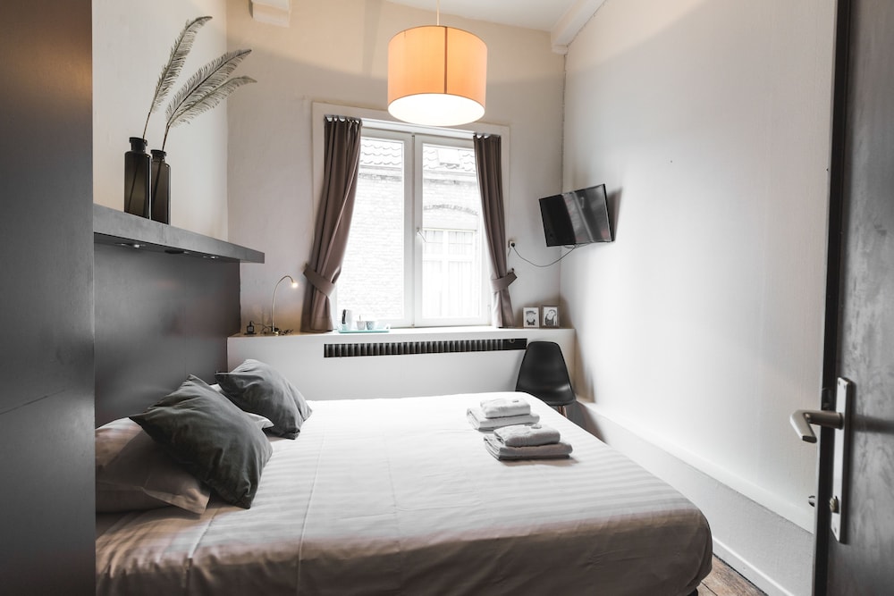 Small Double room - Photo 1
