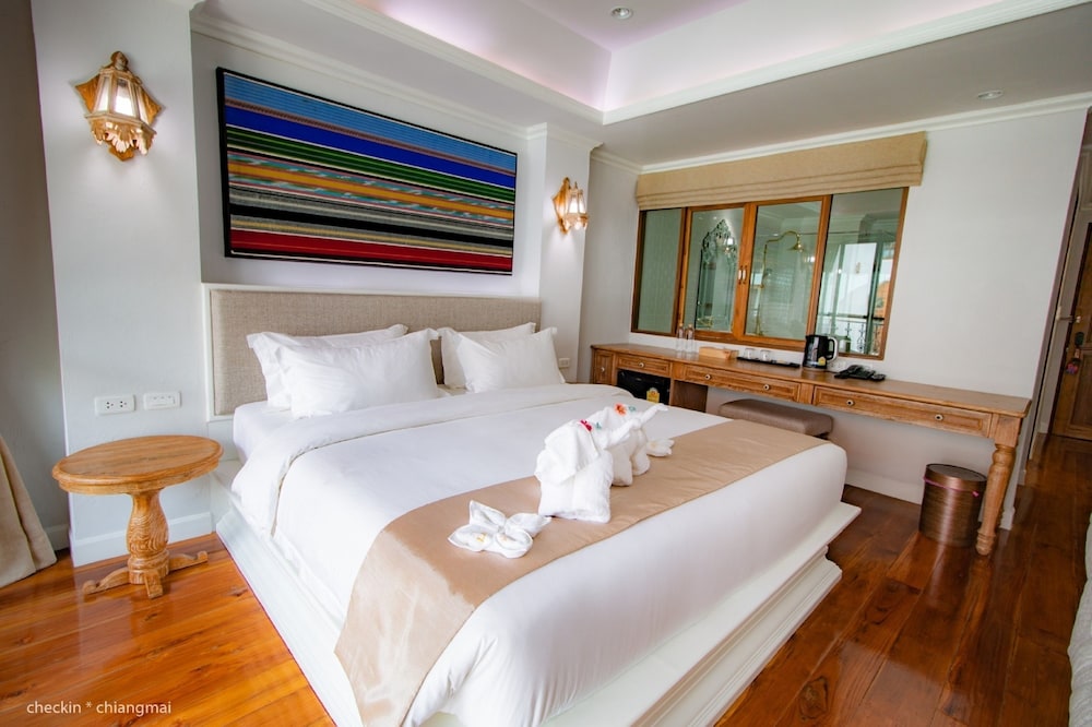 Deluxe Double Room, 1 Double Bed (Lanna Deluxe) - Photo 8